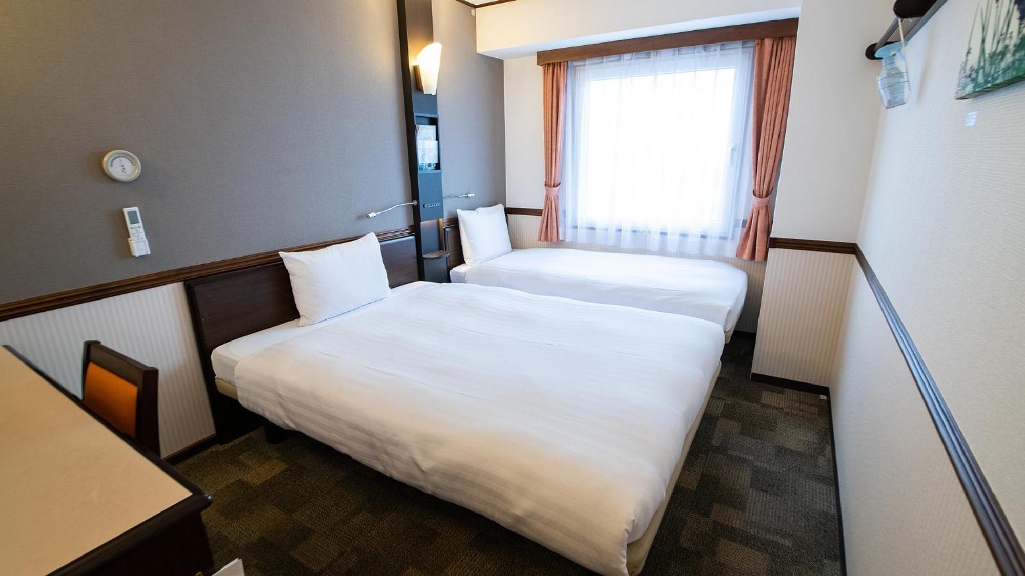 Toyoko Inn Toyama-Eki Shinkansen-Guchi No.2 Exterior foto